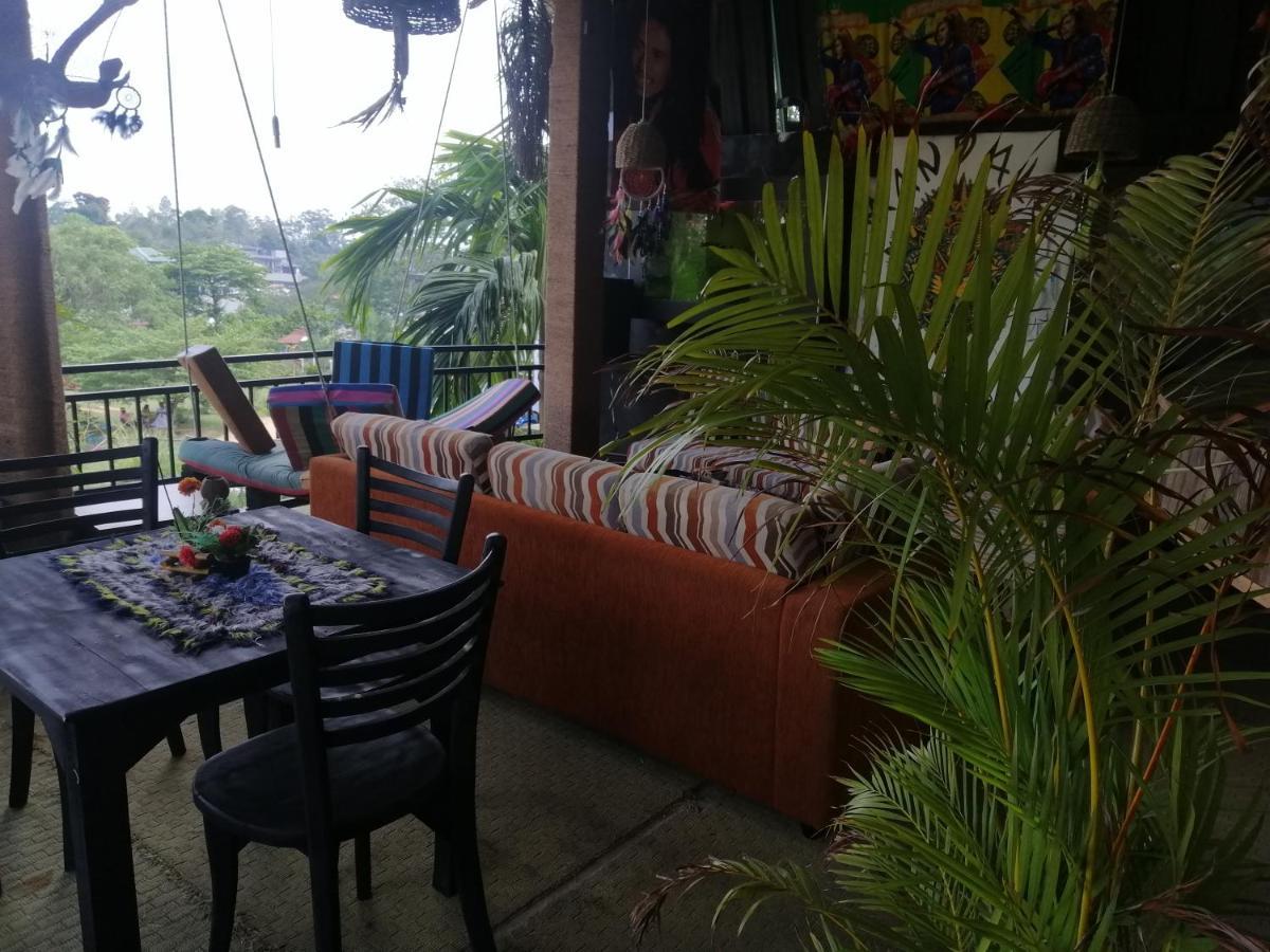 Tiki bar hostel ella Eksteriør bilde